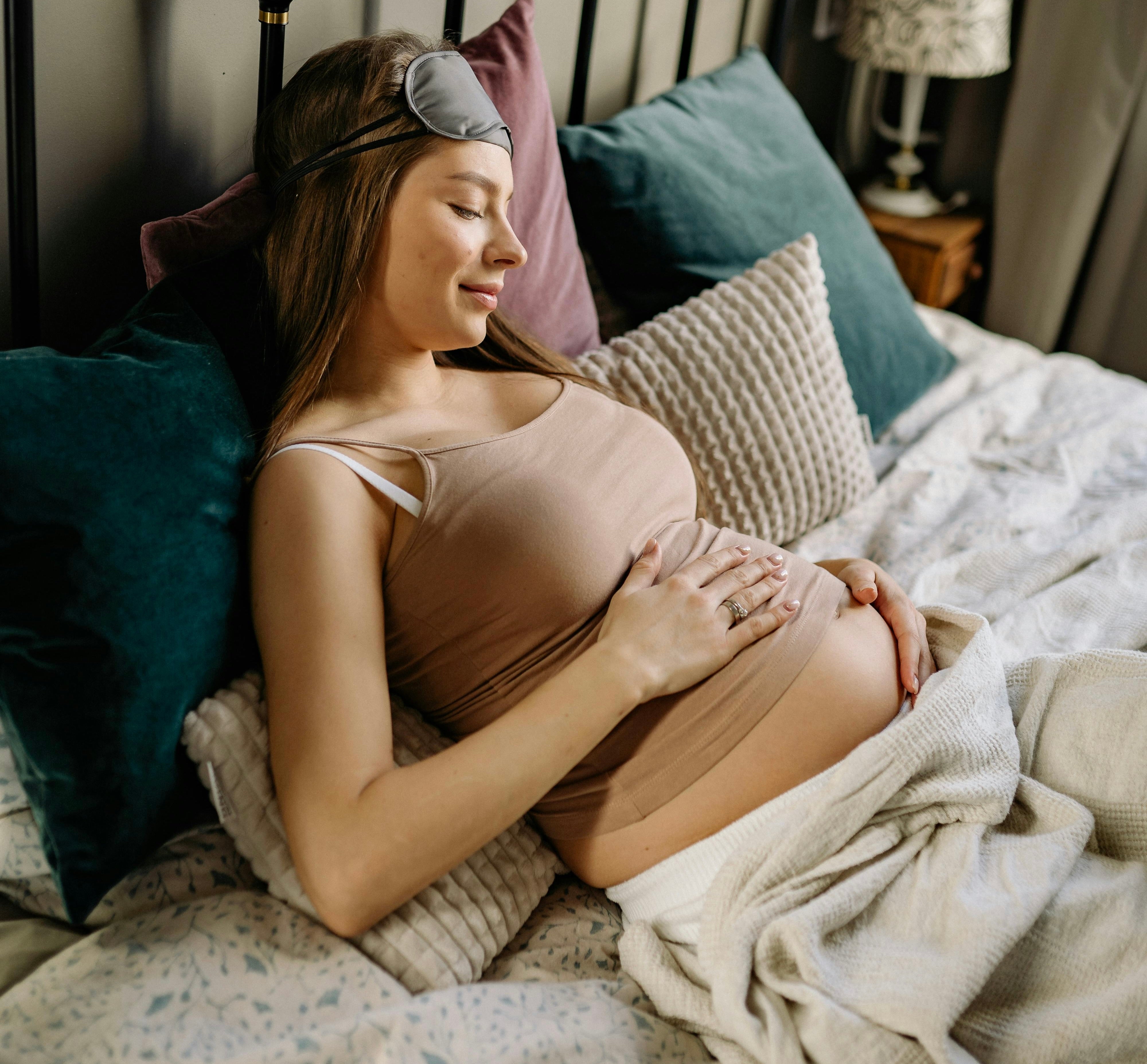 How a Pillow Helped My Pregnant Sister Sleep Again